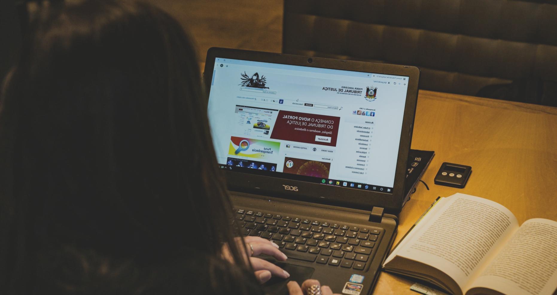 Konzentrierte Analyse von Finanzberichten und Marktdaten